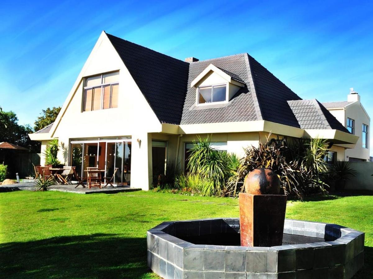 Mandalay Beach Guest House Bloubergstrand Εξωτερικό φωτογραφία